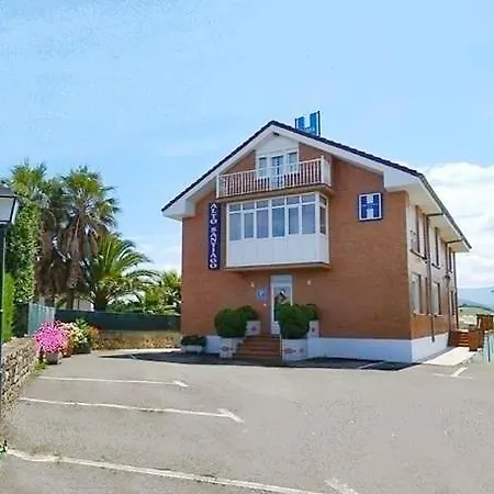 Alto Santiago Con Parking San Vicente De La Barquera