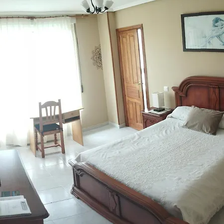 Guest house Alto Santiago 2*